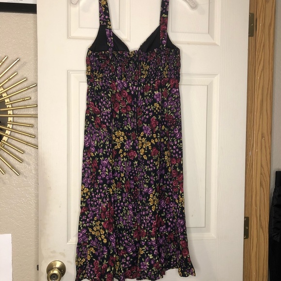 Multi Color Floral Sundress w/Bias cut and slight ruffle at hem, approx. Size Lg - Picture 8 of 8